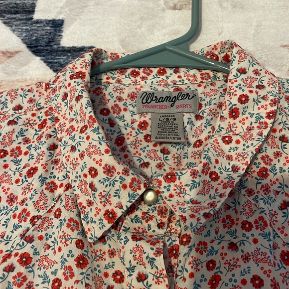 Floral Pearl Snap Wrangler Button-Up - Picture 3 of 5